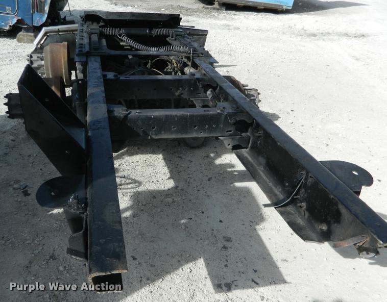 image for item BK9287 2002 Kenworth rear axle and frame