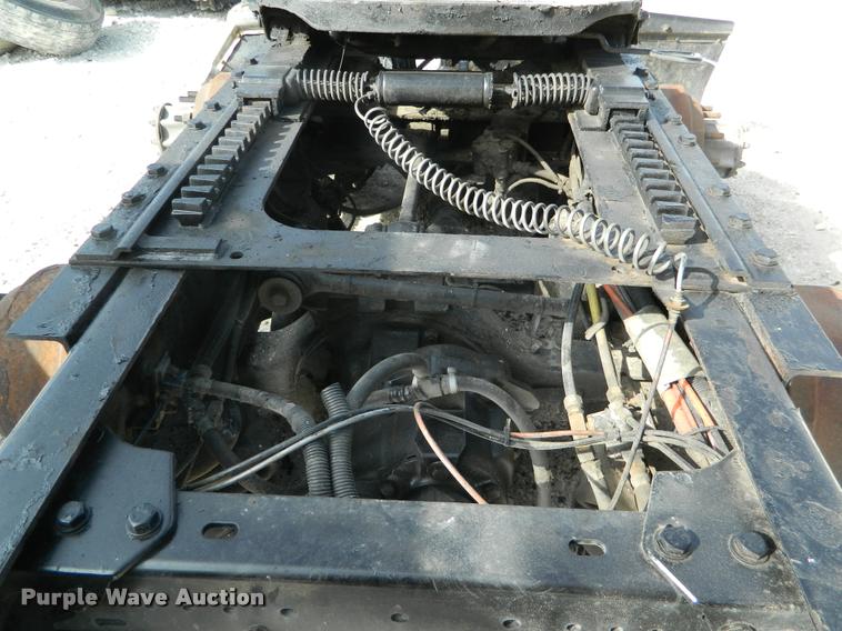 image for item BK9287 2002 Kenworth rear axle and frame