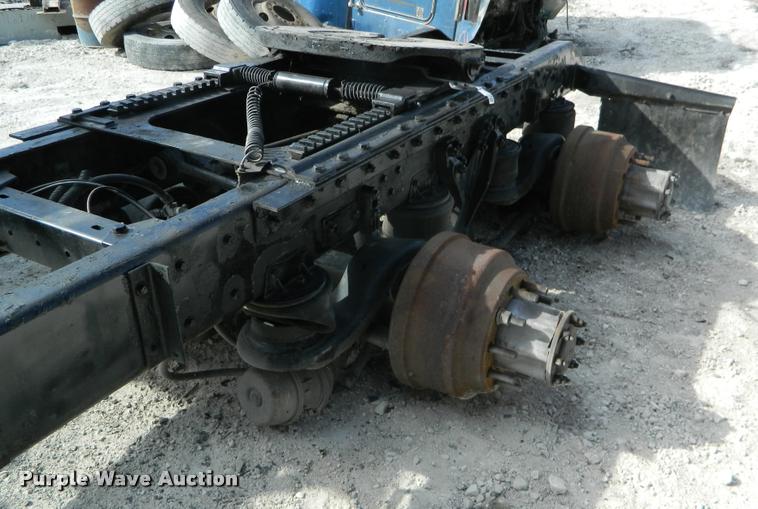 image for item BK9287 2002 Kenworth rear axle and frame