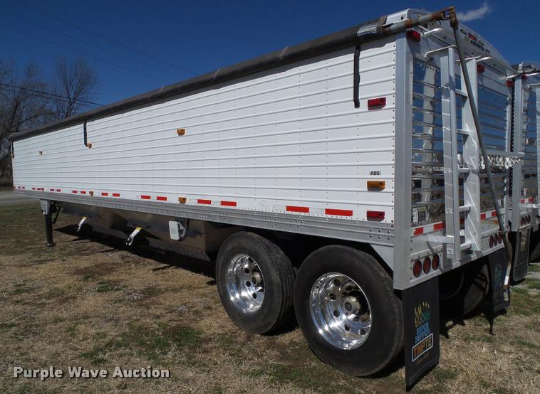 image for item CB9858 2007 Timpte double hopper grain trailer