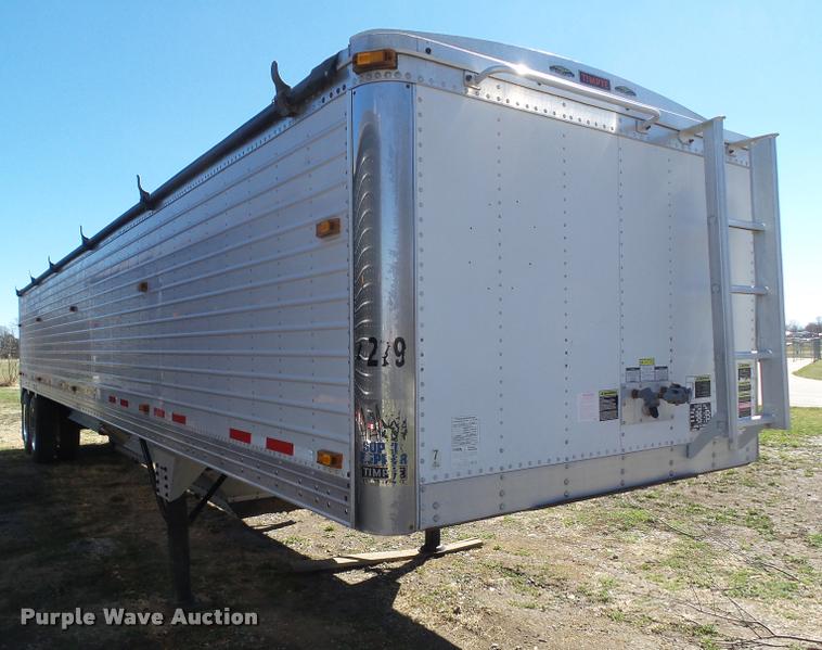 image for item CB9858 2007 Timpte double hopper grain trailer
