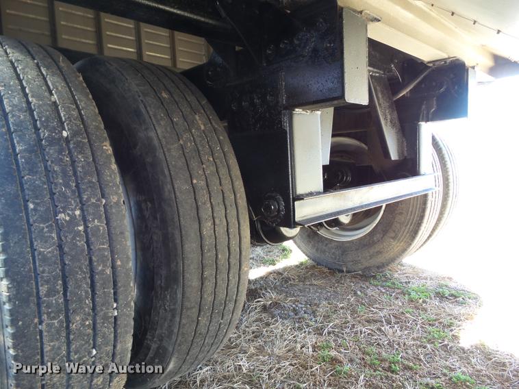 image for item CB9858 2007 Timpte double hopper grain trailer