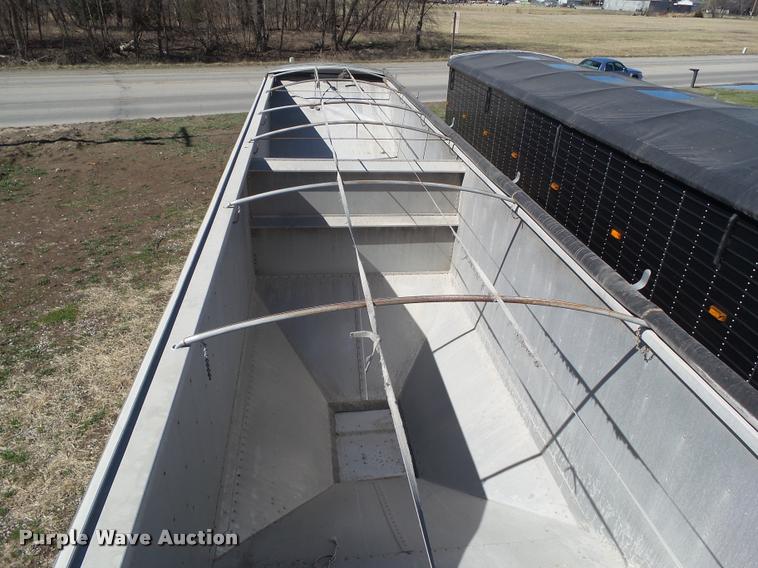 image for item CB9858 2007 Timpte double hopper grain trailer