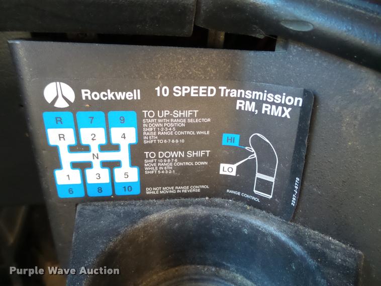 image for item DA0555 1996 Freightliner FLD112 semi truck