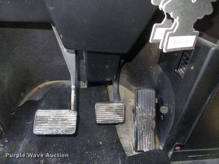 image for item DA0555 1996 Freightliner FLD112 semi truck