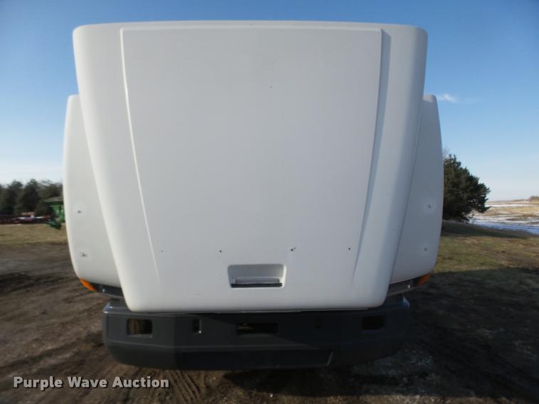 image for item DA0555 1996 Freightliner FLD112 semi truck