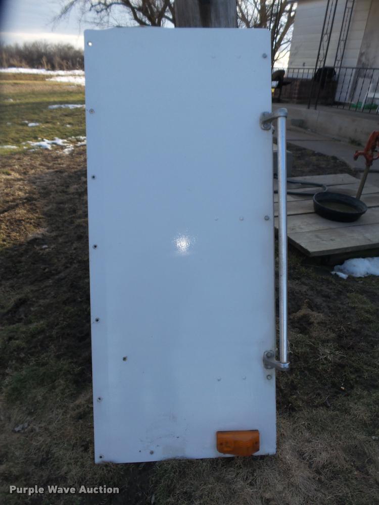 image for item DA0555 1996 Freightliner FLD112 semi truck