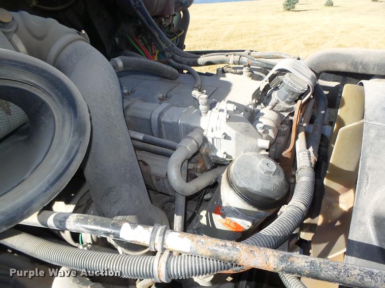 image for item DA0573 2005 Freightliner Columbia semi truck