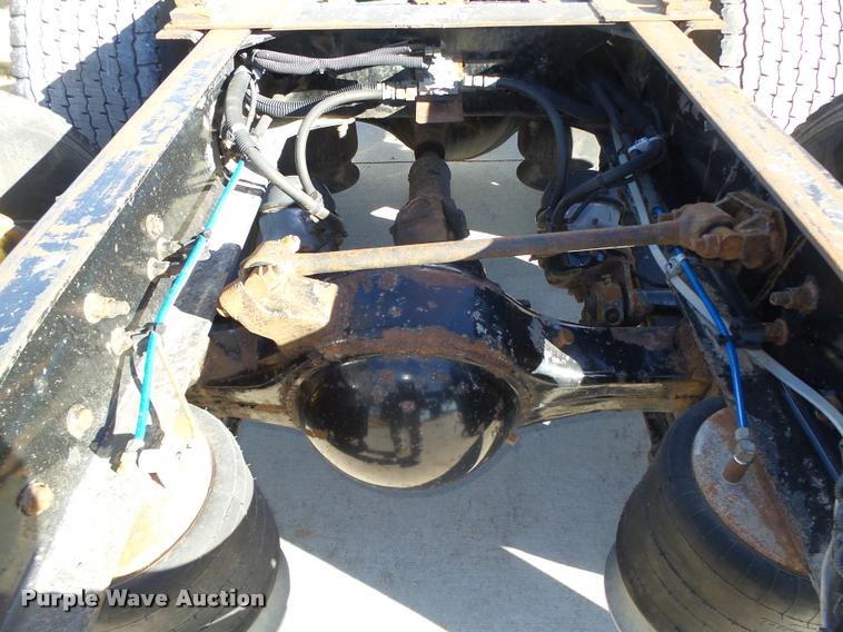 image for item DA0573 2005 Freightliner Columbia semi truck