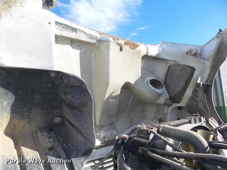 image for item DA0574 2006 Freightliner Columbia semi truck