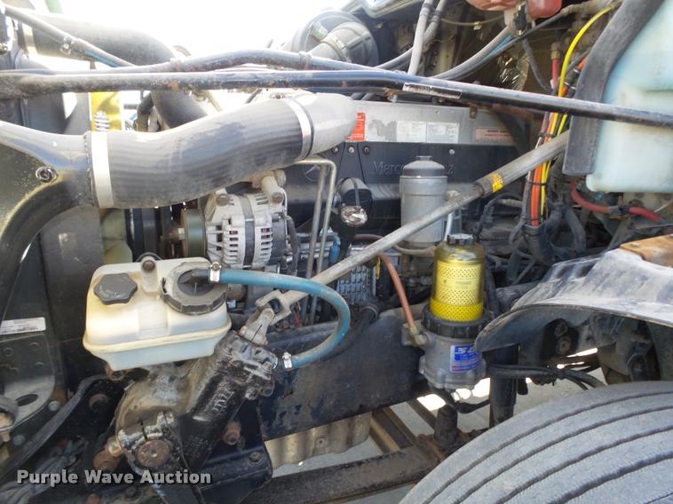 image for item DA0574 2006 Freightliner Columbia semi truck