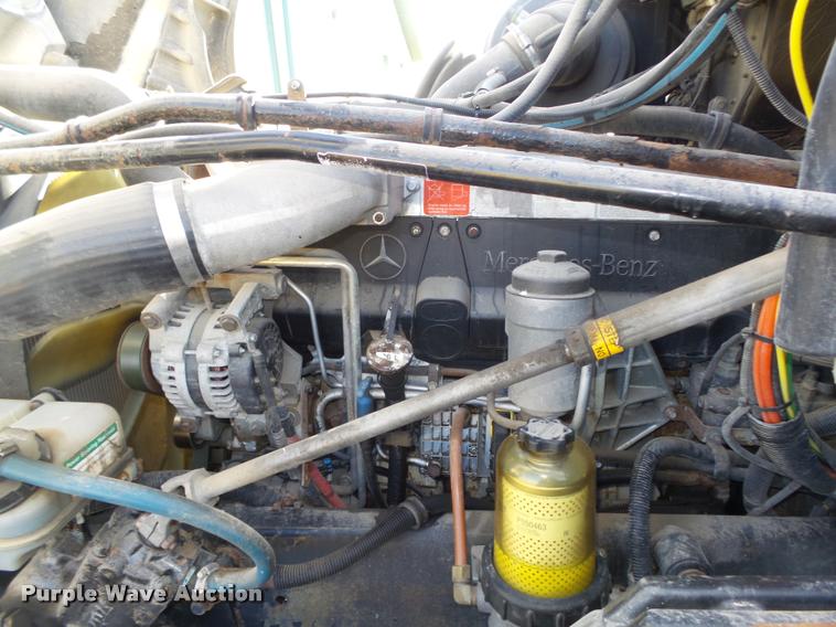 image for item DA0574 2006 Freightliner Columbia semi truck