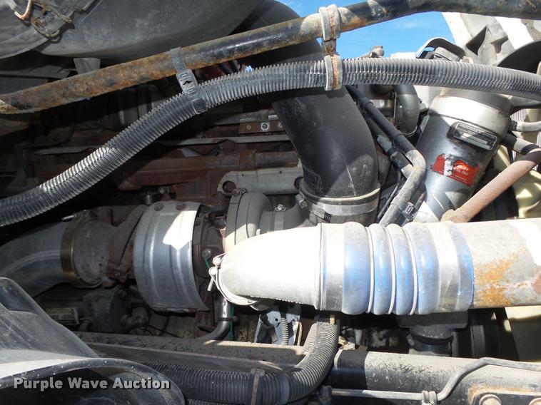 image for item DA0574 2006 Freightliner Columbia semi truck