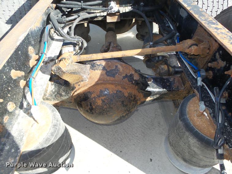 image for item DA0574 2006 Freightliner Columbia semi truck