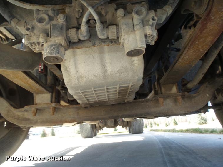 image for item DA0574 2006 Freightliner Columbia semi truck