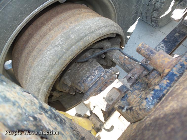 image for item DA0574 2006 Freightliner Columbia semi truck