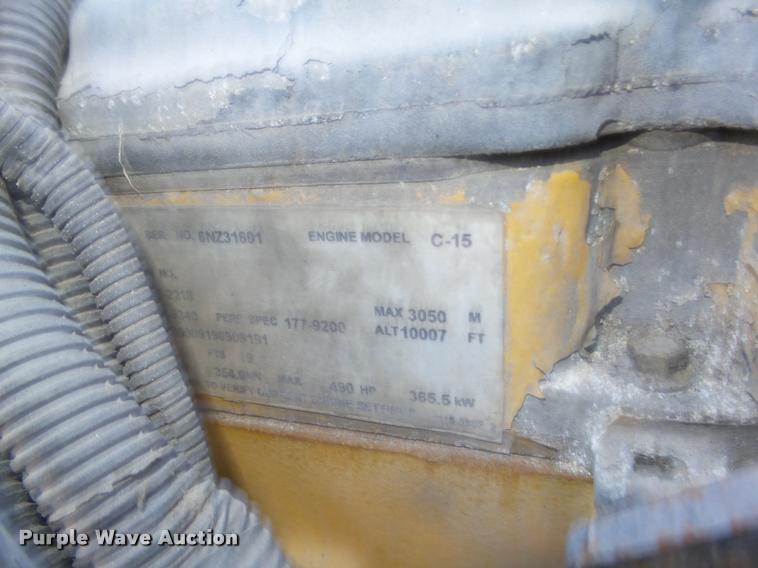 image for item DA0587 2001 Kenworth T600 semi truck