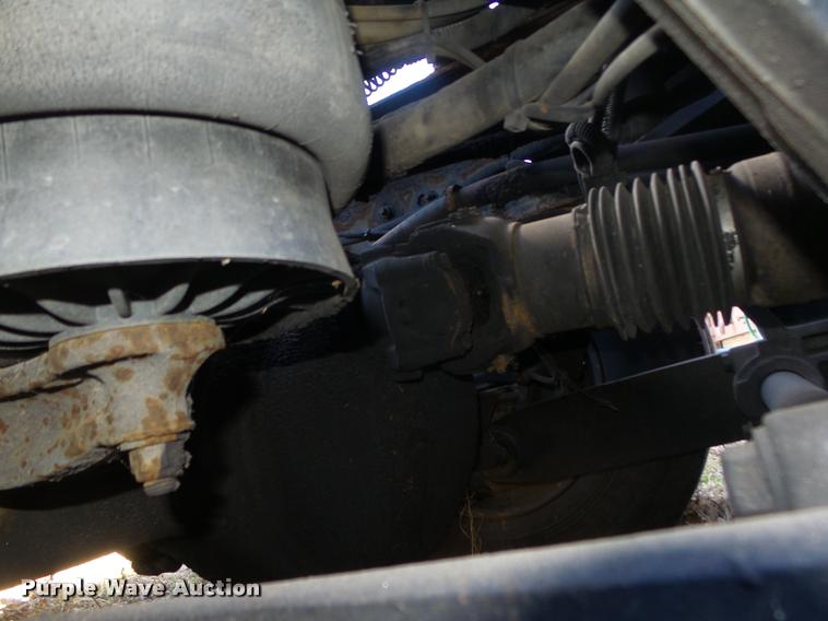 image for item DA0587 2001 Kenworth T600 semi truck