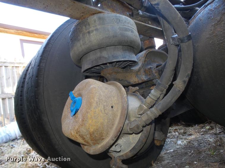 image for item DA0587 2001 Kenworth T600 semi truck