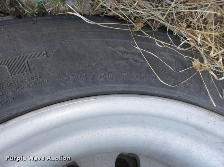 image for item DA0587 2001 Kenworth T600 semi truck