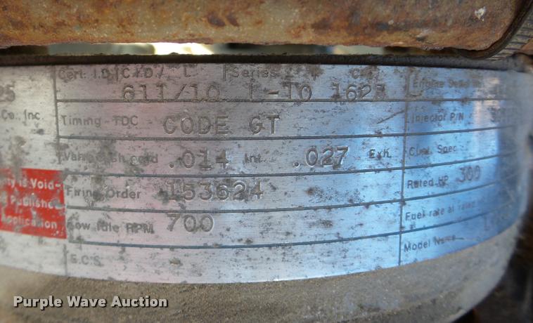 image for item DA1765 1989 Volvo WCM semi truck