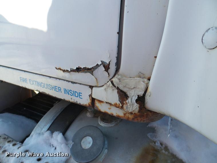 image for item DA1765 1989 Volvo WCM semi truck