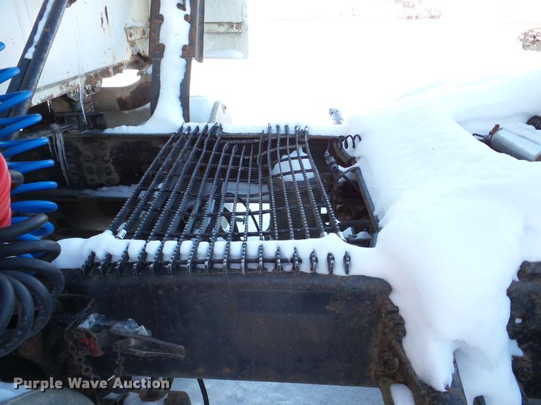 image for item DA1765 1989 Volvo WCM semi truck