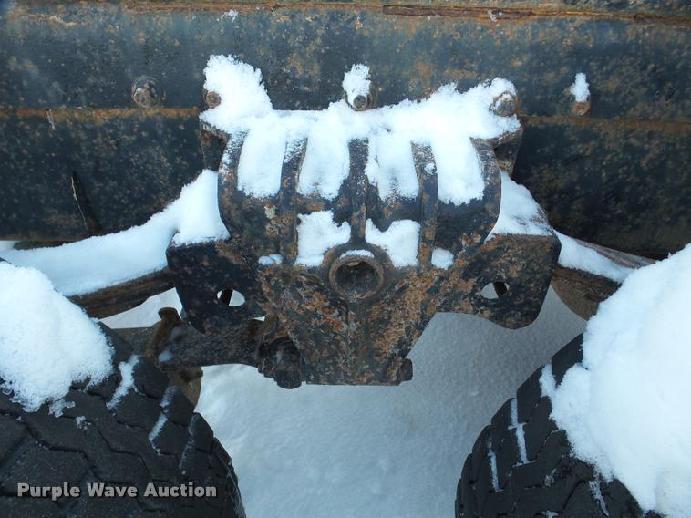 image for item DA1765 1989 Volvo WCM semi truck