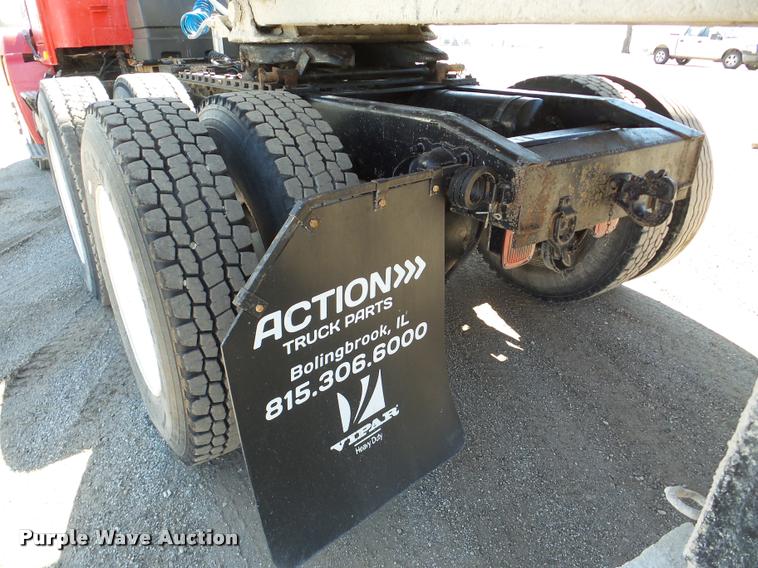 image for item DA1811 1991 Freightliner FLD semi truck