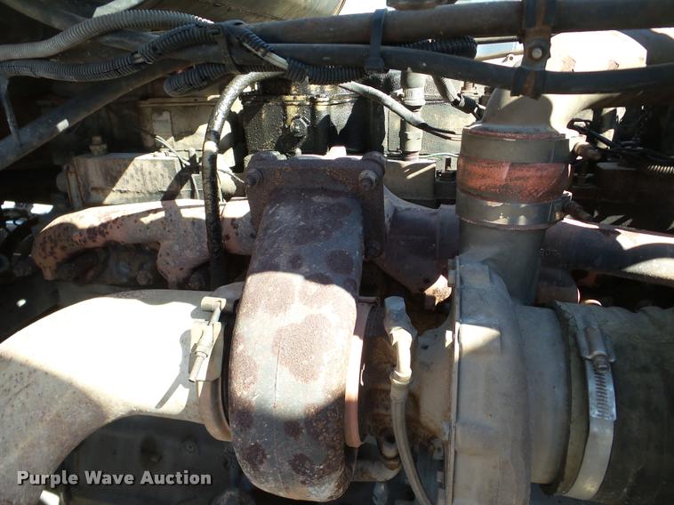 image for item DA1811 1991 Freightliner FLD semi truck