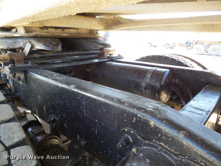 image for item DA1811 1991 Freightliner FLD semi truck