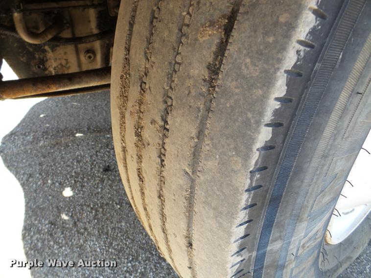 image for item DA1811 1991 Freightliner FLD semi truck