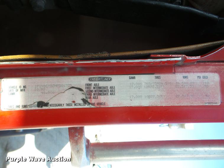 image for item DA1811 1991 Freightliner FLD semi truck