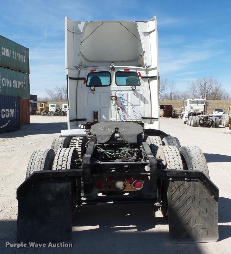 image for item DA7499 1998 Ford AT9513 Aeromax 113 semi truck