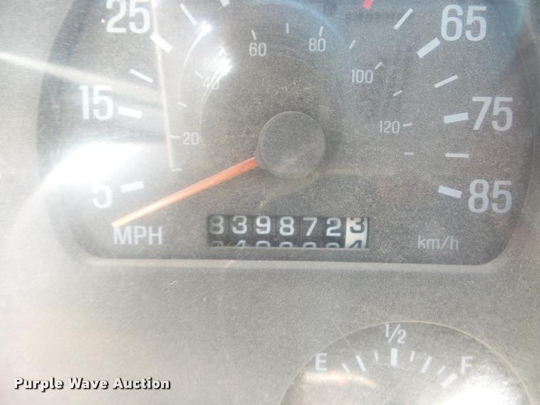 image for item DA7499 1998 Ford AT9513 Aeromax 113 semi truck