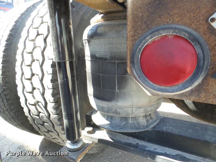 image for item DA7499 1998 Ford AT9513 Aeromax 113 semi truck