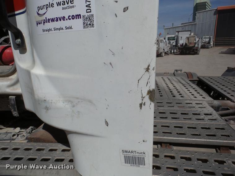 image for item DA7499 1998 Ford AT9513 Aeromax 113 semi truck