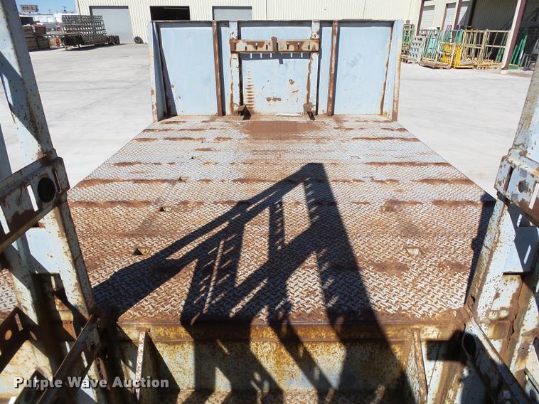 image for item DB0115 1984 Unruh double drop deck glass trailer