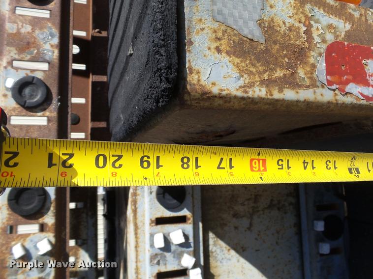 image for item DB0115 1984 Unruh double drop deck glass trailer