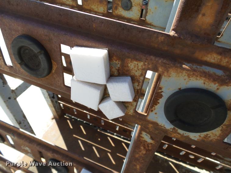 image for item DB0117 1988 Fruehauf double drop deck glass trailer