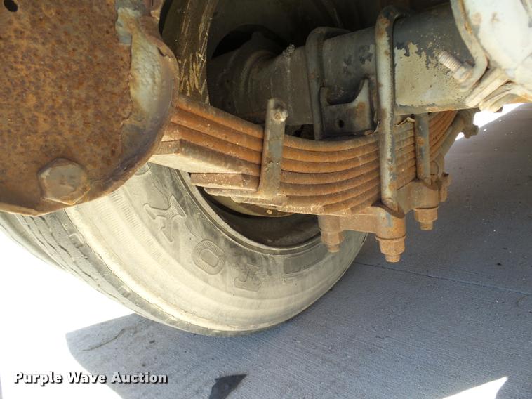 image for item DB0117 1988 Fruehauf double drop deck glass trailer