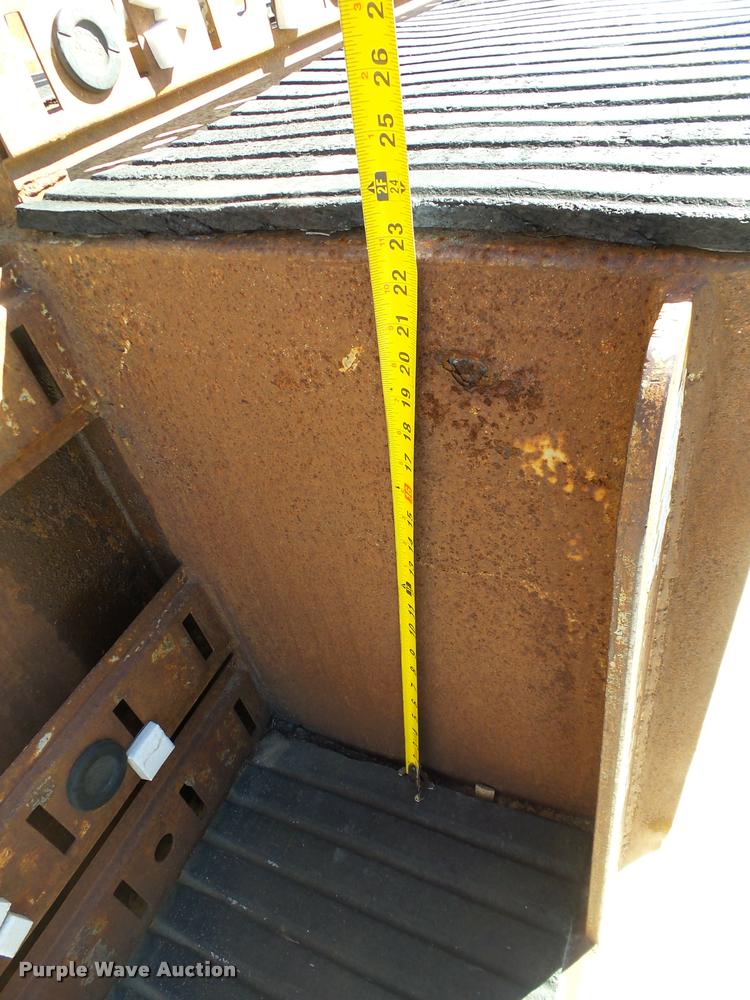 image for item DB0117 1988 Fruehauf double drop deck glass trailer