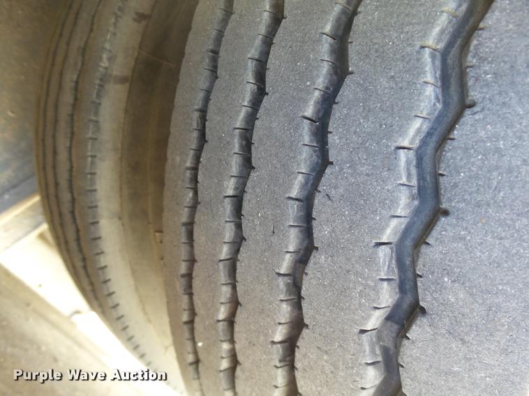 image for item DB0118 1988 Fruehauf SD65-31-96 double drop deck glass trailer