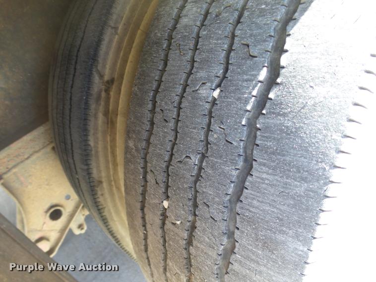 image for item DB0118 1988 Fruehauf SD65-31-96 double drop deck glass trailer