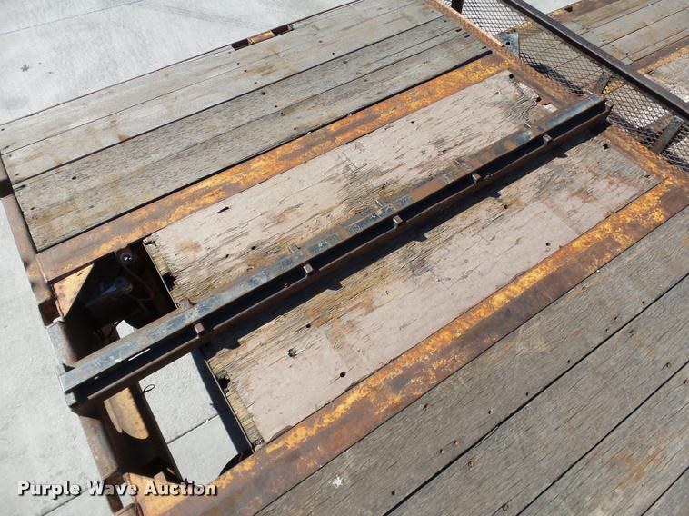 image for item DB0119 1998 XL Specialized XL80PGD drop deck trailer