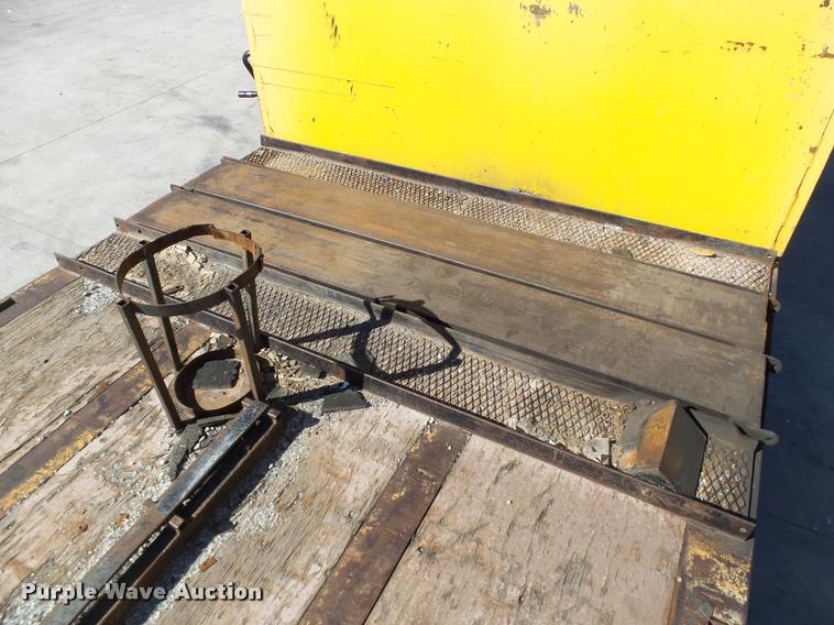 image for item DB0119 1998 XL Specialized XL80PGD drop deck trailer