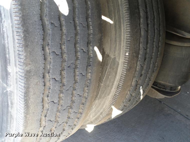 image for item DB0119 1998 XL Specialized XL80PGD drop deck trailer