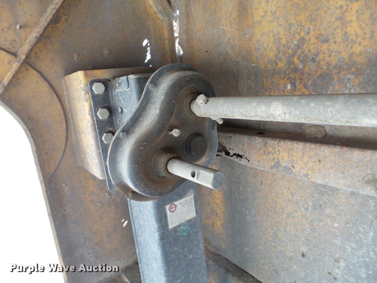 image for item DB0120 1996 XL Specialized XL70PGD double drop deck trailer