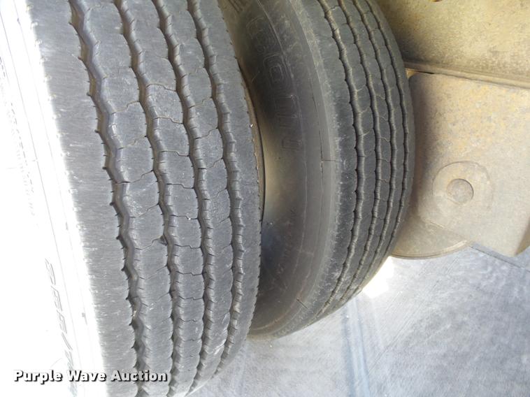 image for item DB0120 1996 XL Specialized XL70PGD double drop deck trailer