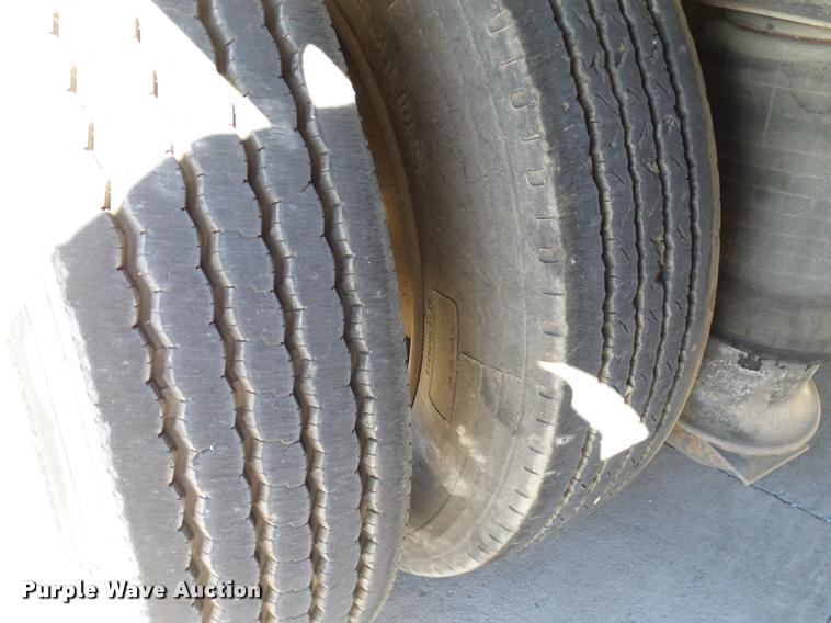 image for item DB0120 1996 XL Specialized XL70PGD double drop deck trailer